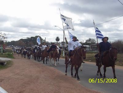 Marcha a caballo por Canelones en Homenaje a los Servidores de Saravia